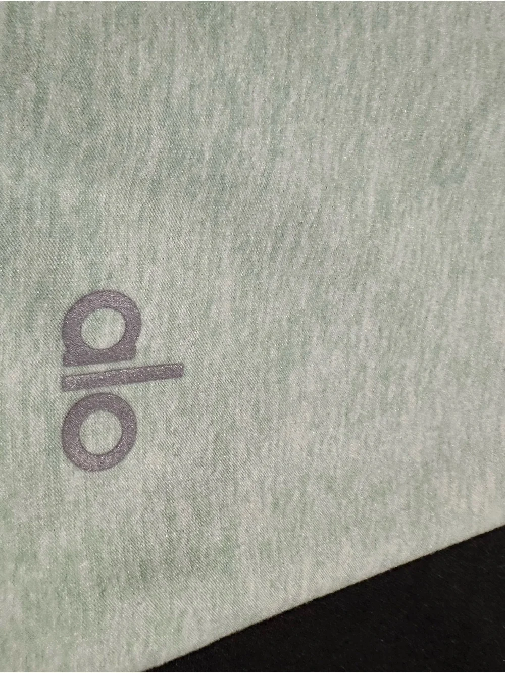 ALO Yoga spearmint athletic